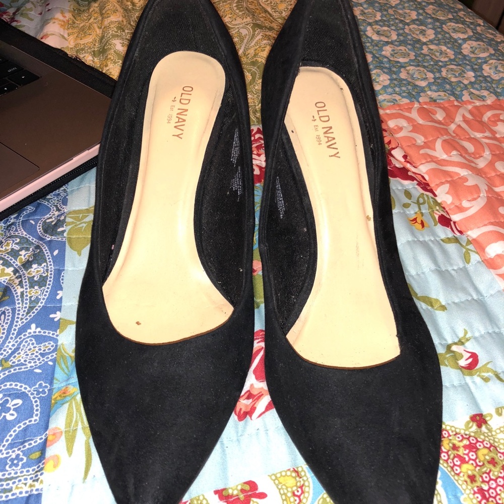 HEELS! - Picture 2 of 3